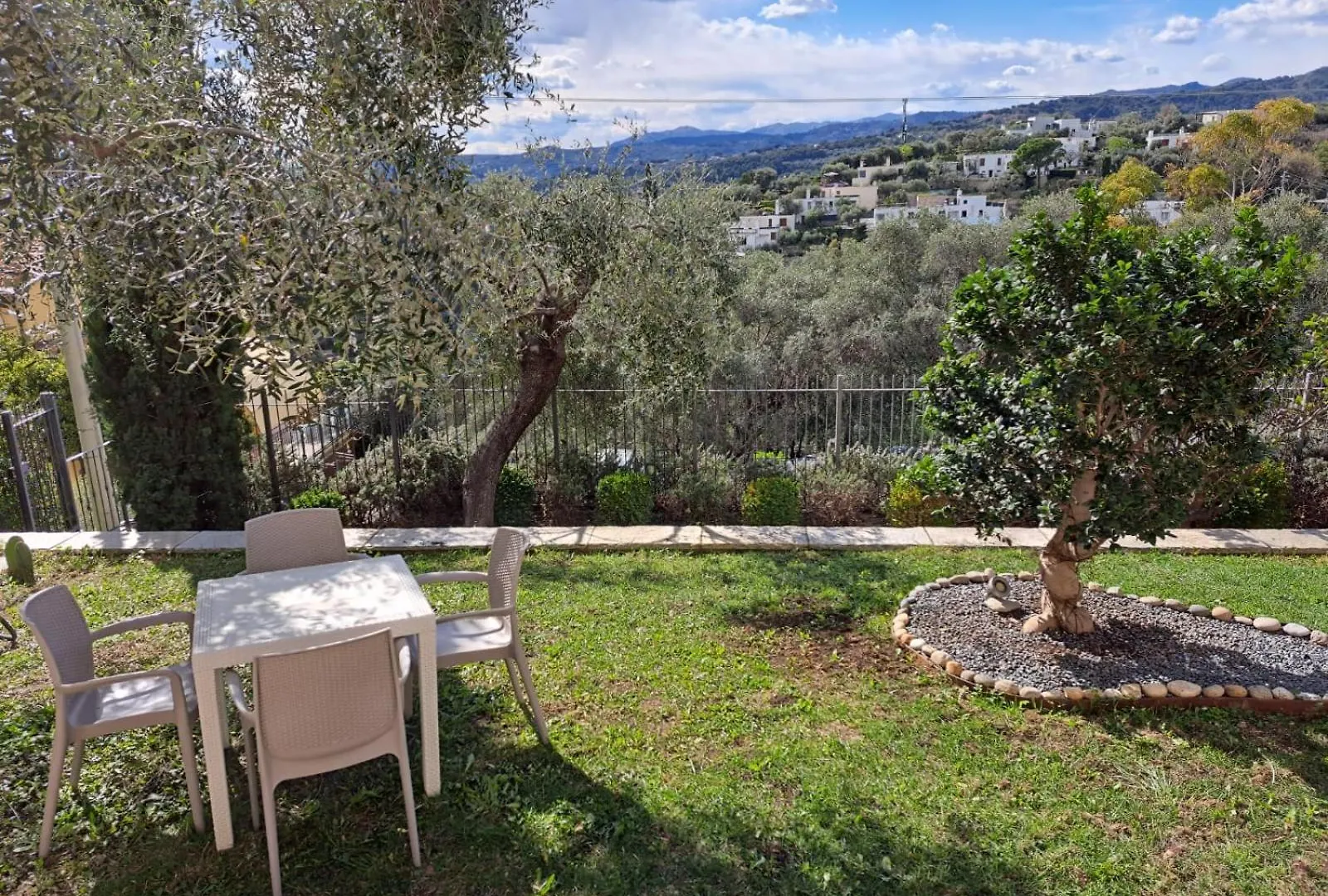 Gelsomino Apartments By Quokka 360 - Studio With Garden And Apartment With Terrace Cervo
